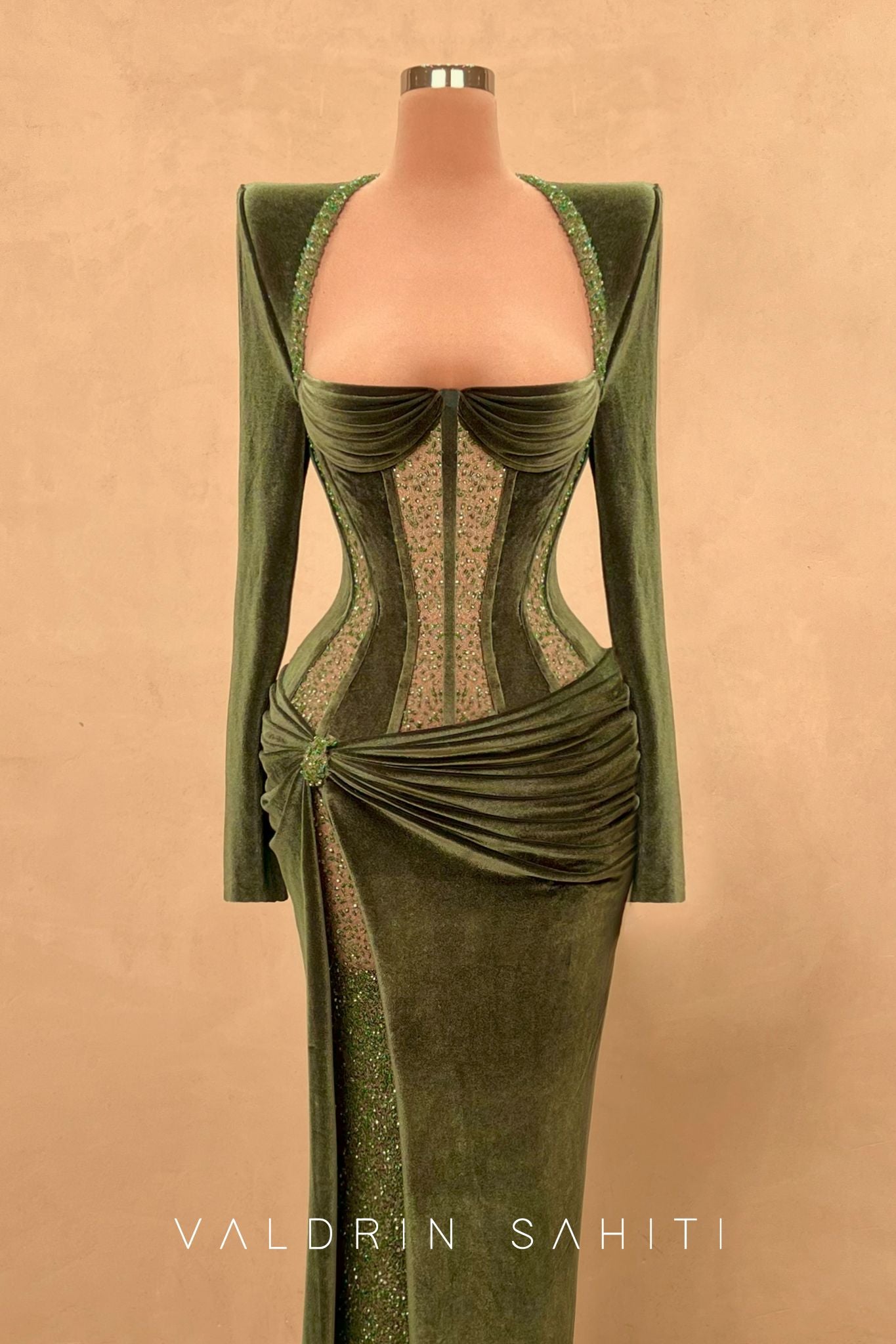 Emerald Sculpted Velvet Gown with Corset Detail Valdrin Sahiti VALDRIN SAHITI Emerald Sculpted Velvet Gown with Corset Detail Valdrin Sahiti VALDRIN SAHITI