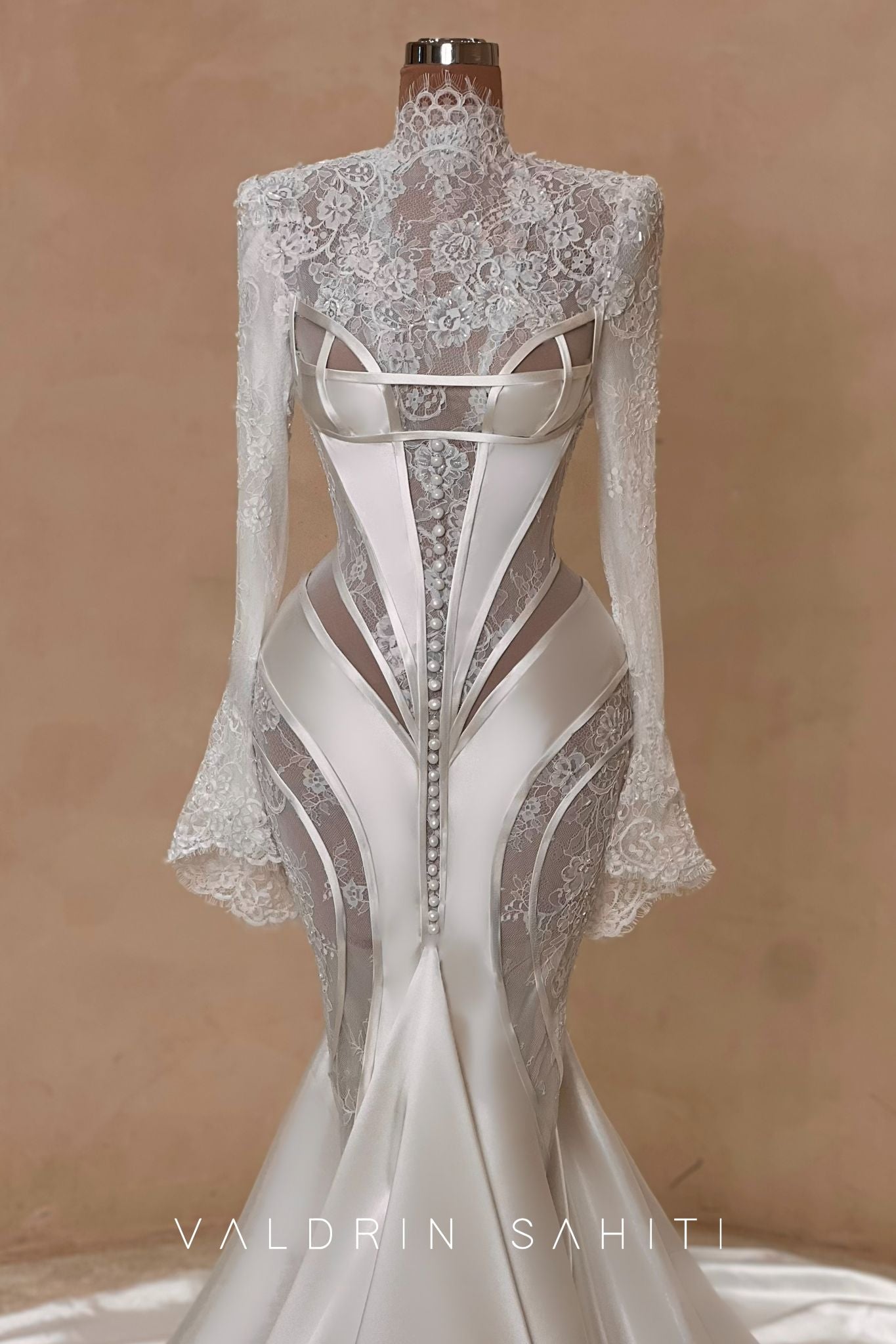 Lace and Satin Bridal Gown with Overskirt | Valdrin Sahiti – VALDRIN SAHITI Lace and Satin Bridal Gown with Overskirt | Valdrin Sahiti – VALDRIN SAHITI