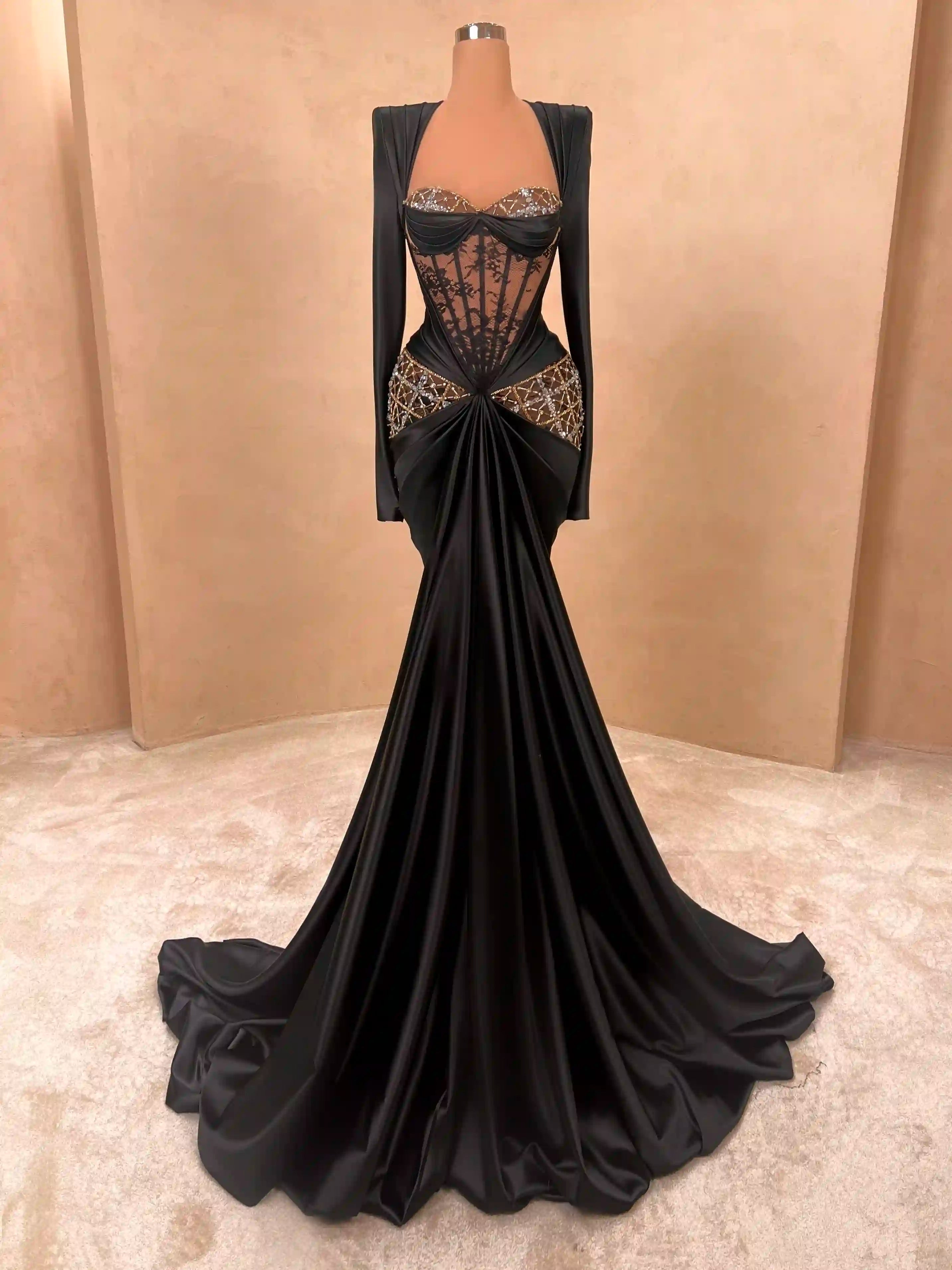 Black & Gold Embroidered Corset Gown with Cape VALDRIN SAHITI Black & Gold Embroidered Corset Gown with Cape VALDRIN SAHITI